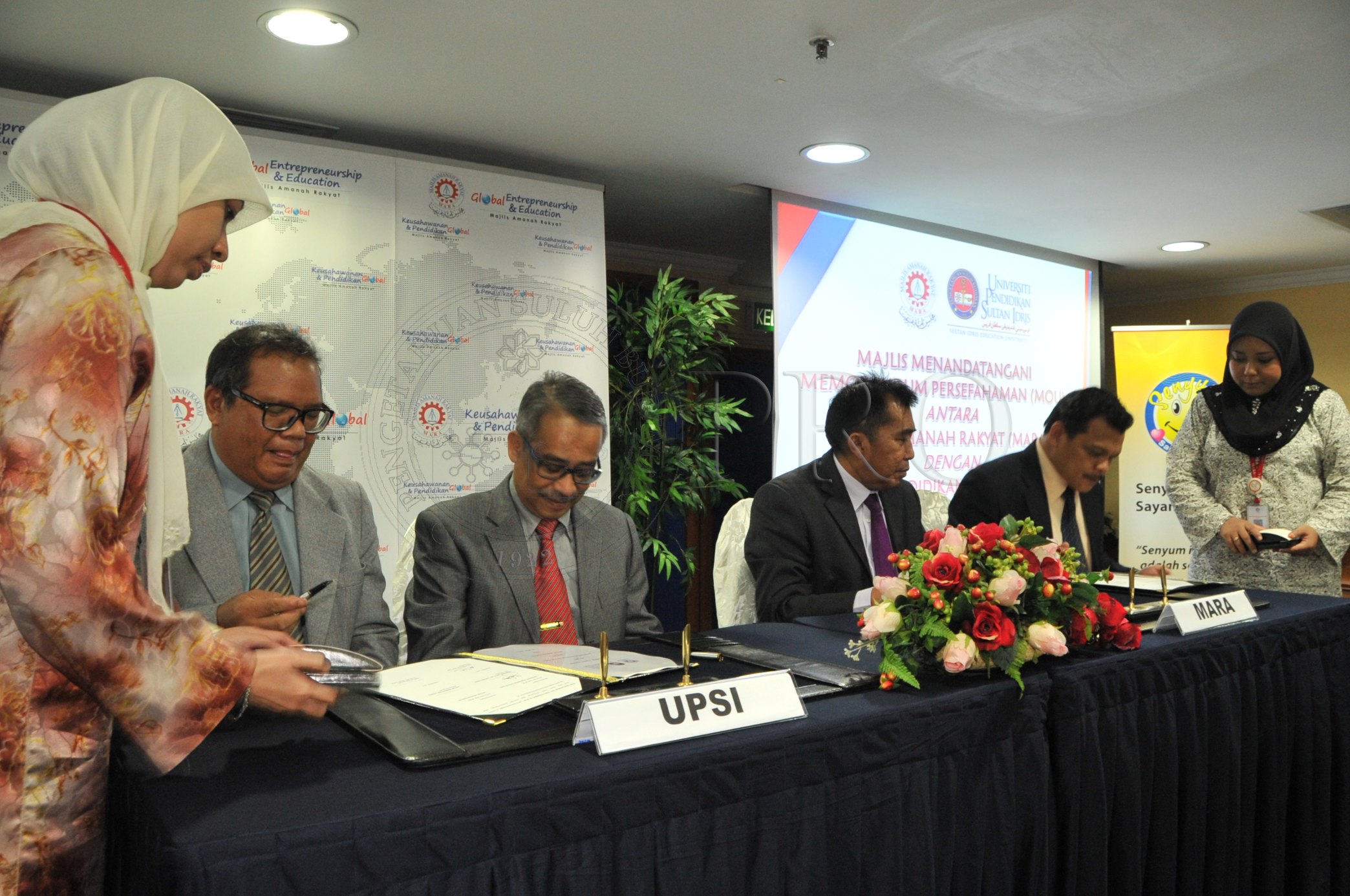 PRO 14 37 MARA PRO 4737